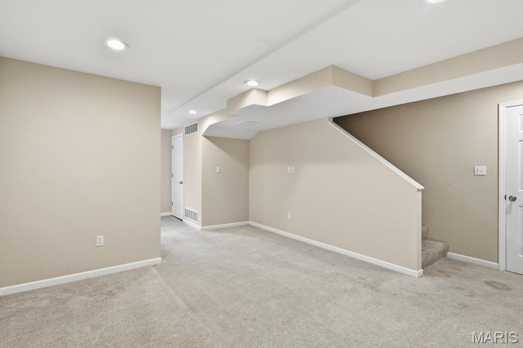 27 Loris Lane Property Photo 29