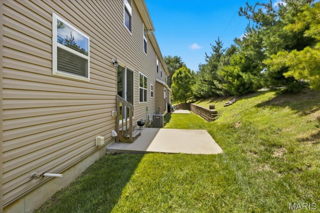 27 Loris Lane Property Photo 31