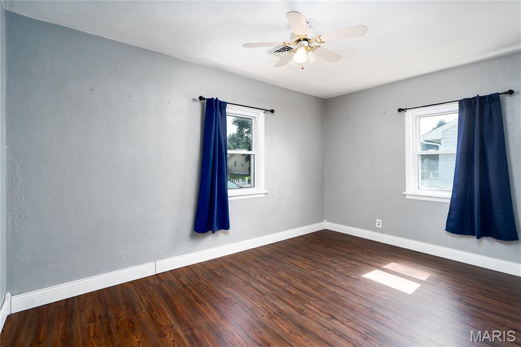 2633 Center Street Property Photo 15