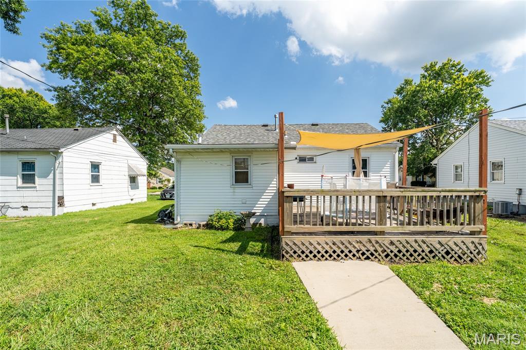 2633 Center Street Property Photo 19
