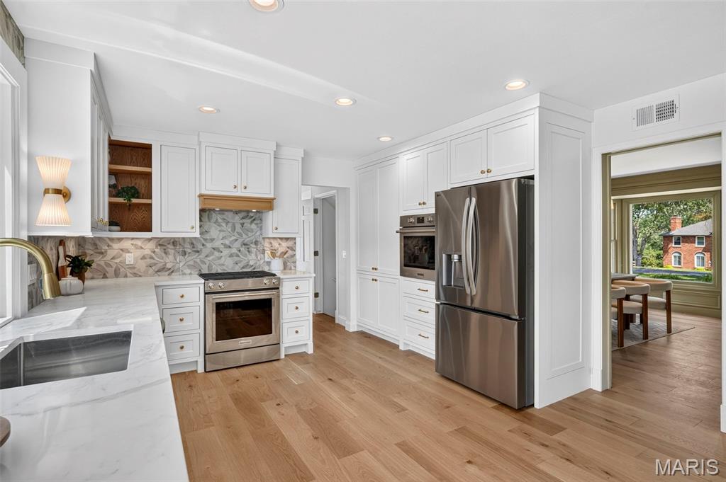 2251 Whitby Road Property Photo 4