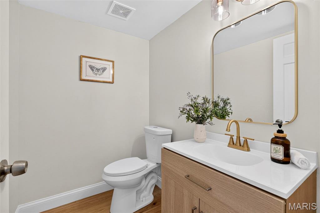 2251 Whitby Road Property Photo 13