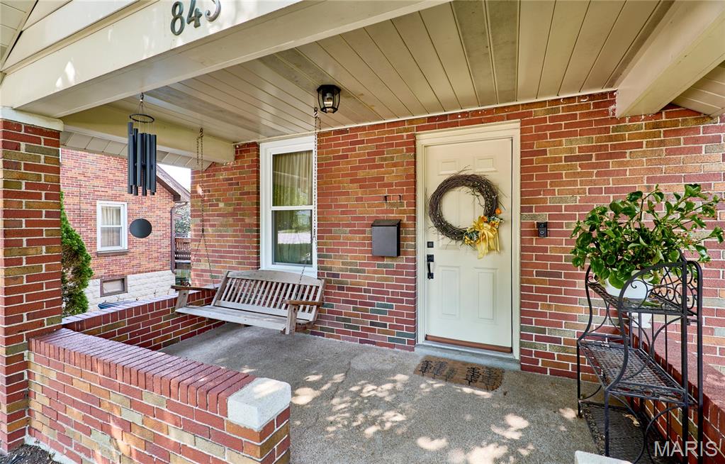 843 N Florissant Road Property Photo 2