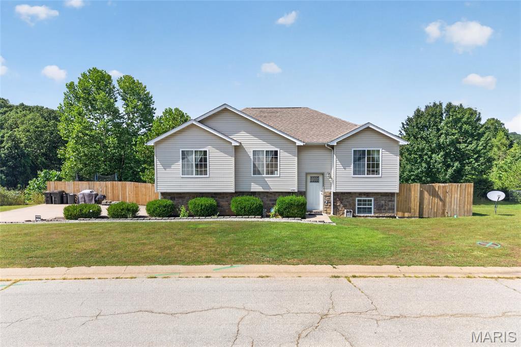 120 Kale Court Property Photo 1