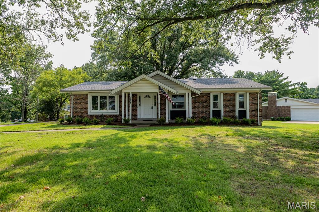 6903 Singingwood Lane Property Photo 1