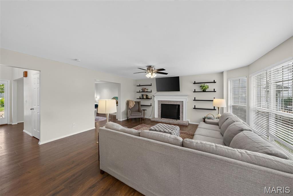 217 Country Hollow Court Property Photo 23