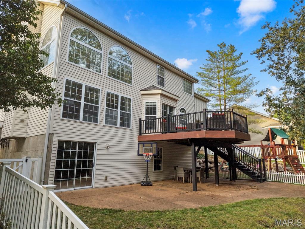 2860 Westridge Oaks Court Property Photo 6
