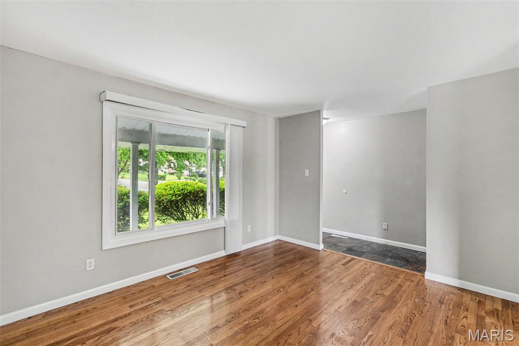 5172 Priorybrook Road Property Photo 3
