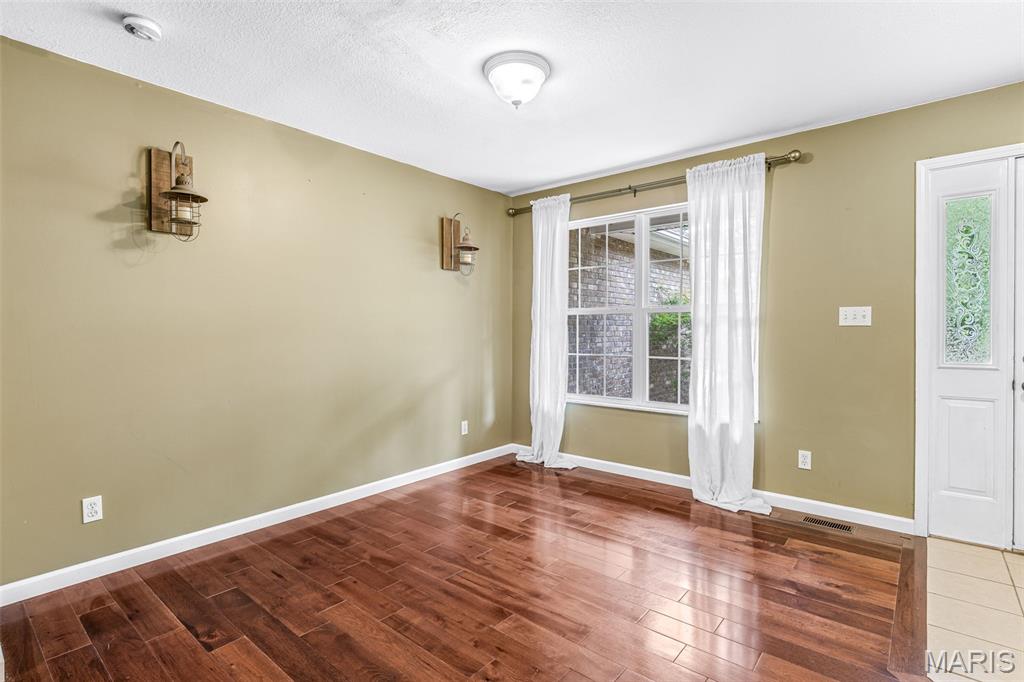 5945 Old Hickory Trail Property Photo 4