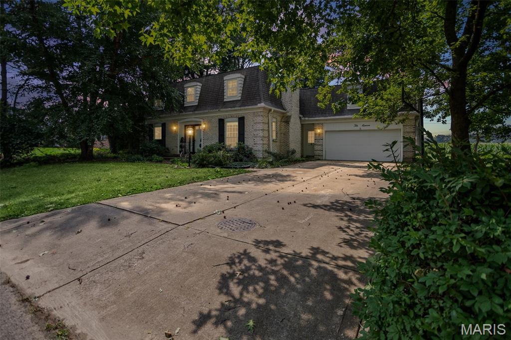 1011 Richard Drive Property Photo 1