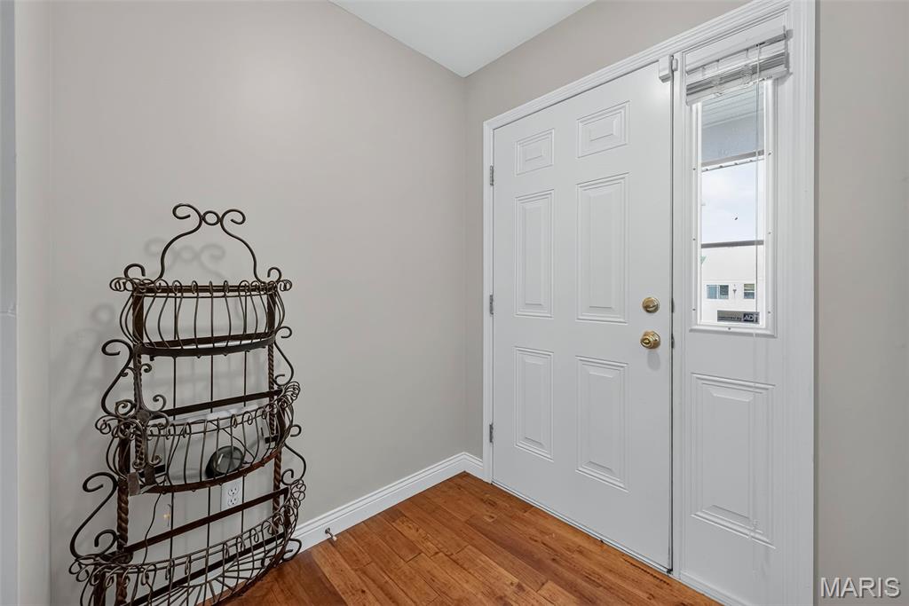 384-386 Shadow Pines Drive Property Photo 6
