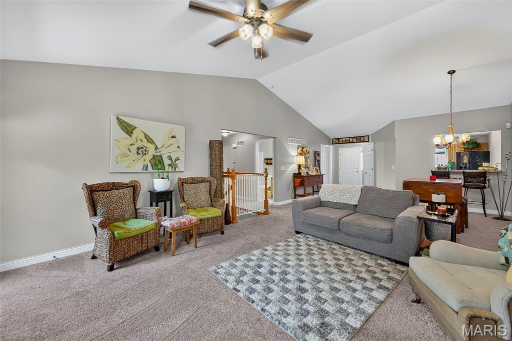 384-386 Shadow Pines Drive Property Photo 7