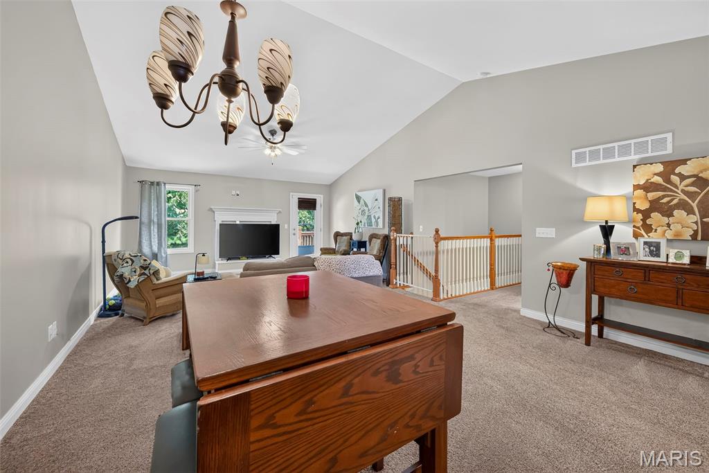 384-386 Shadow Pines Drive Property Photo 18