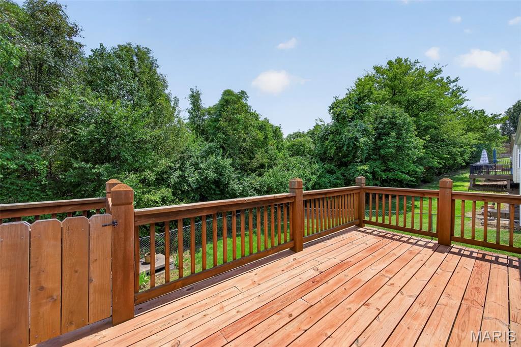 384-386 Shadow Pines Drive Property Photo 38