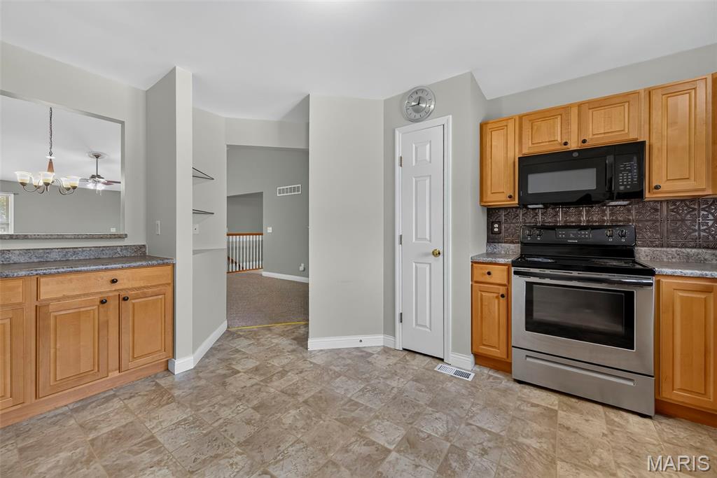 384-386 Shadow Pines Drive Property Photo 56