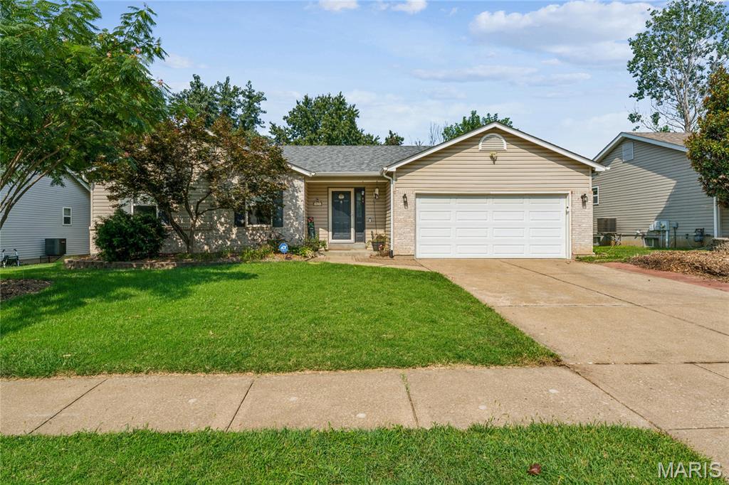 871 Molloy Drive