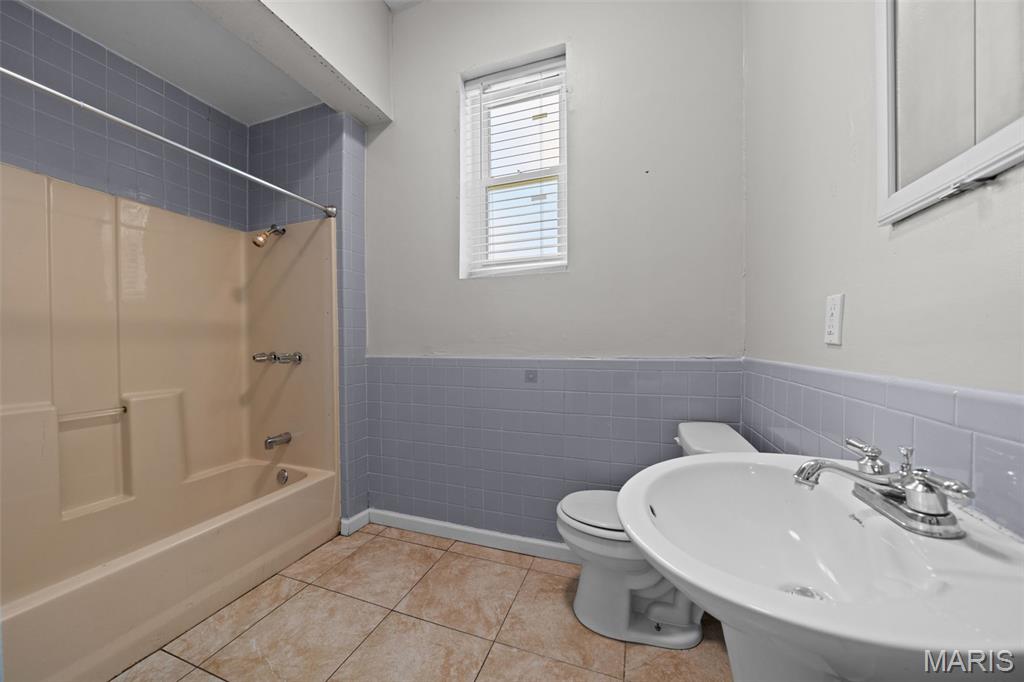 4717 S Compton Avenue Property Photo 11