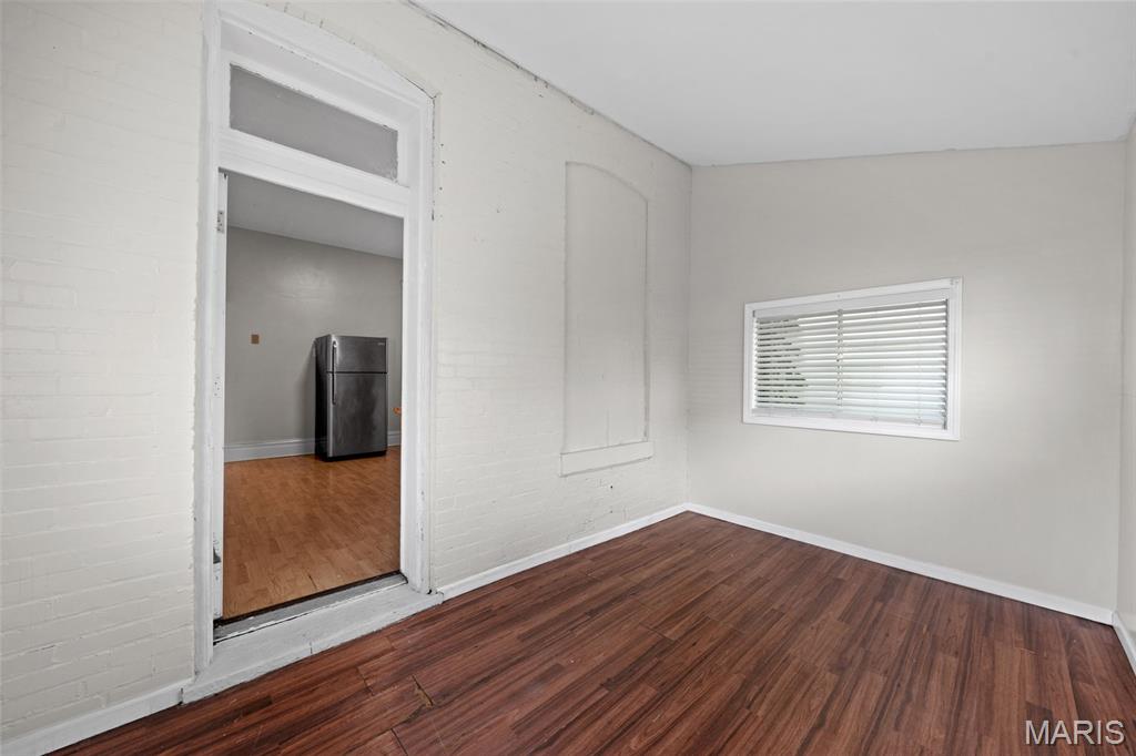 4717 S Compton Avenue Property Photo 18