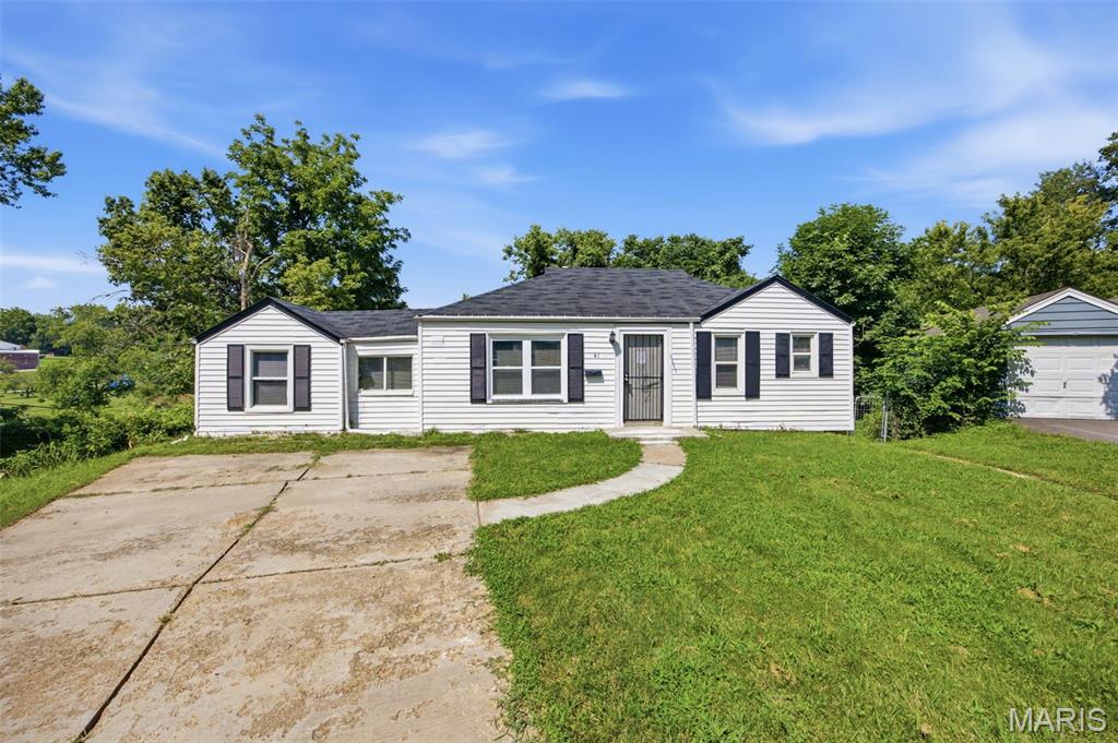 41 Henquin Drive Property Photo 1