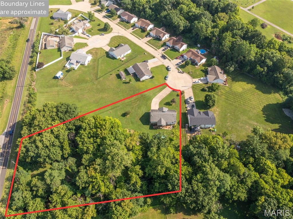 39 Scarlet Oak Court Property Photo 5