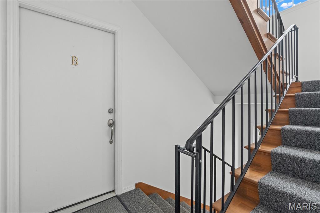 1323 Holgate Drive B Property Photo 3