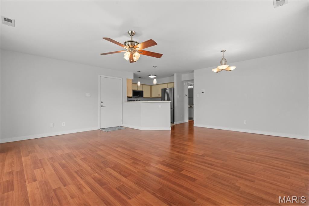 1323 Holgate Drive B Property Photo 6