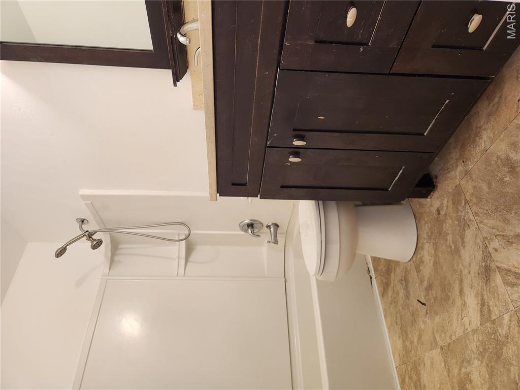 702 Vendome Property Photo 6
