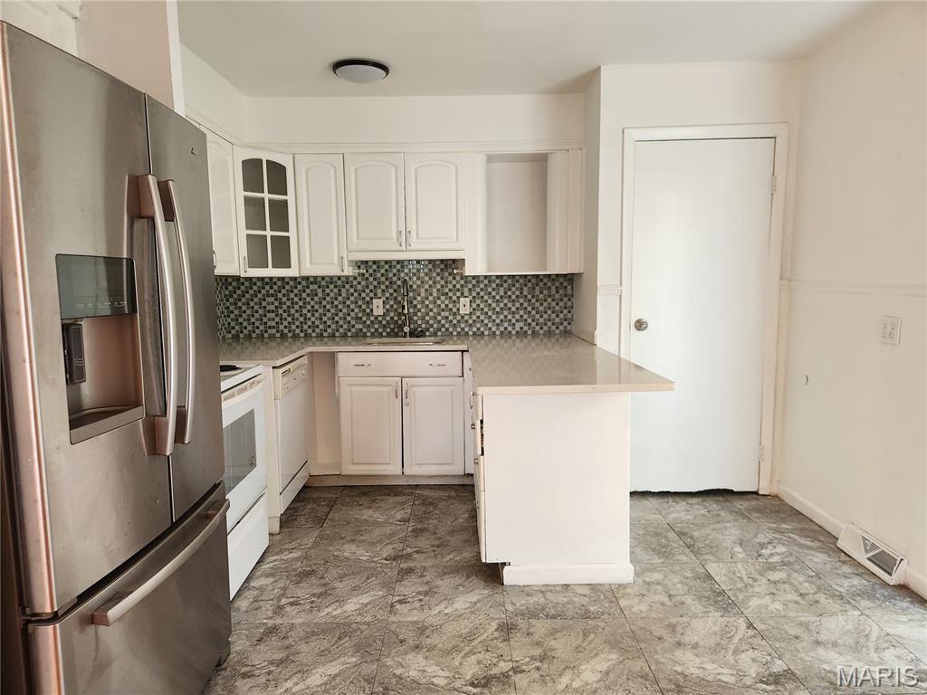 702 Vendome Property Photo 7