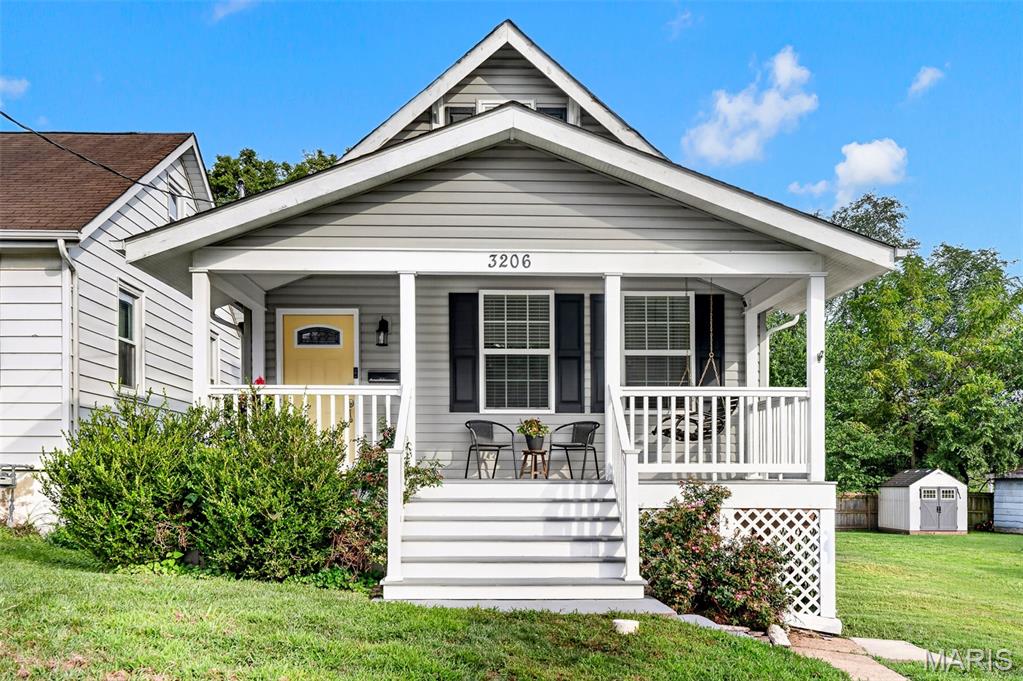 3206 Byron Place