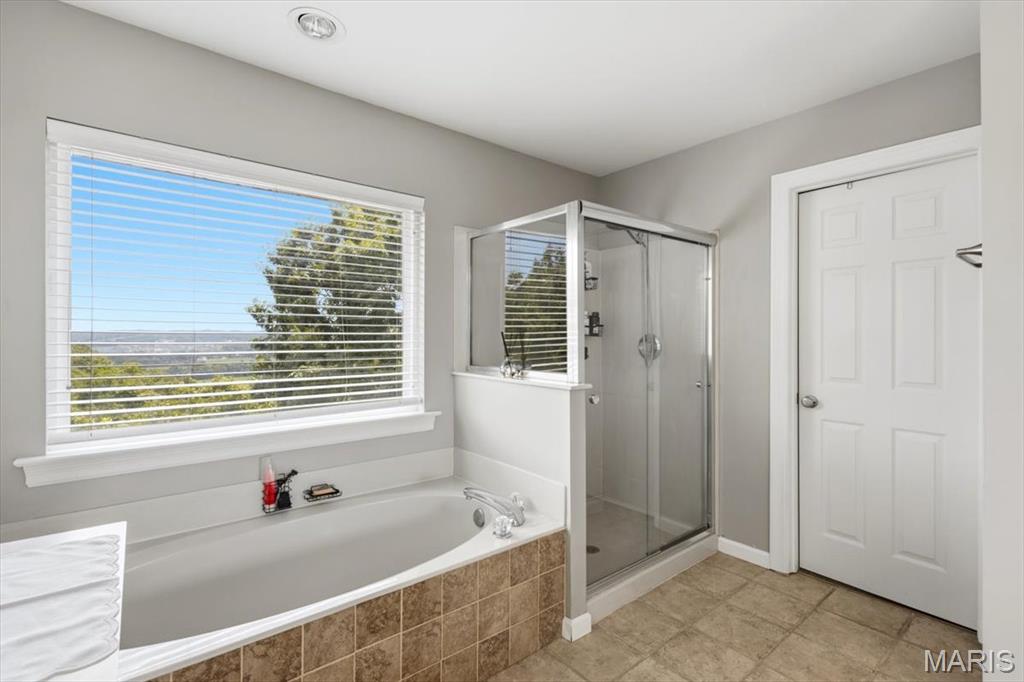 688 Meramec View Drive Property Photo 40