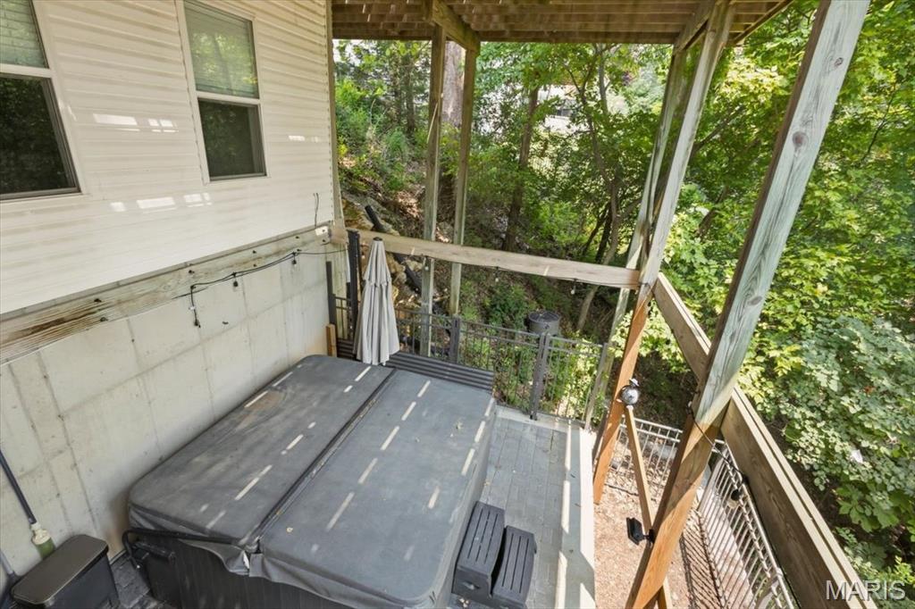 688 Meramec View Drive Property Photo 58
