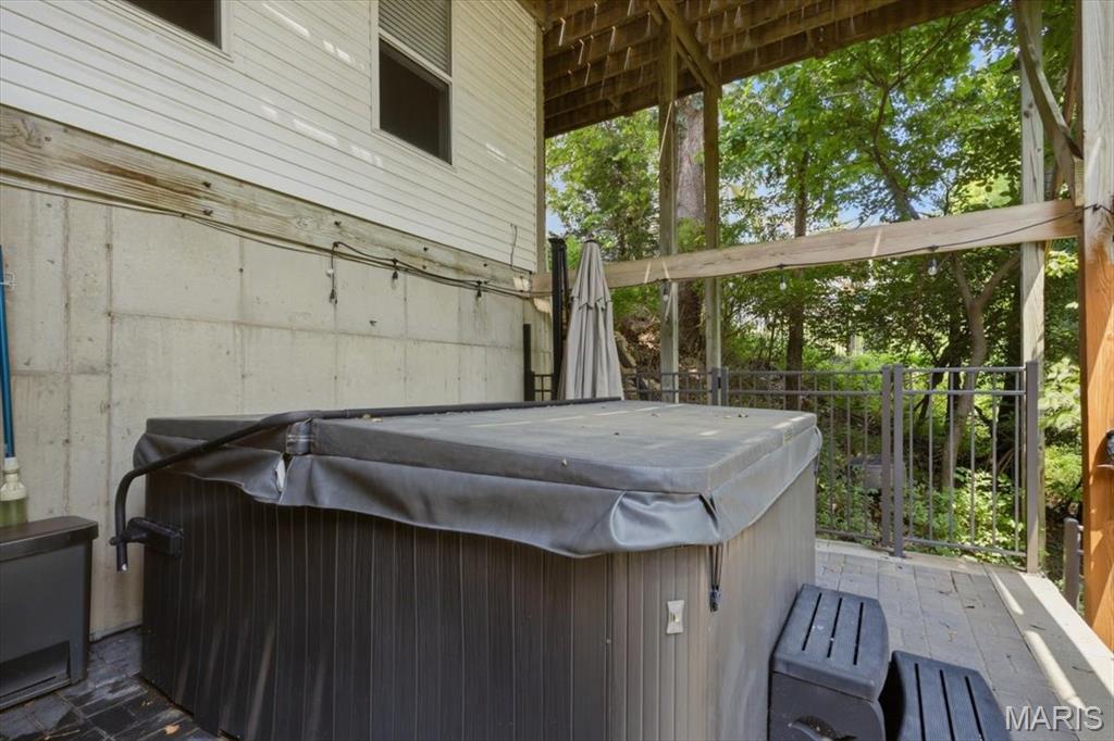 688 Meramec View Drive Property Photo 61