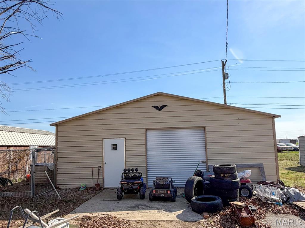 1028 W Old Highway C Property Photo 3