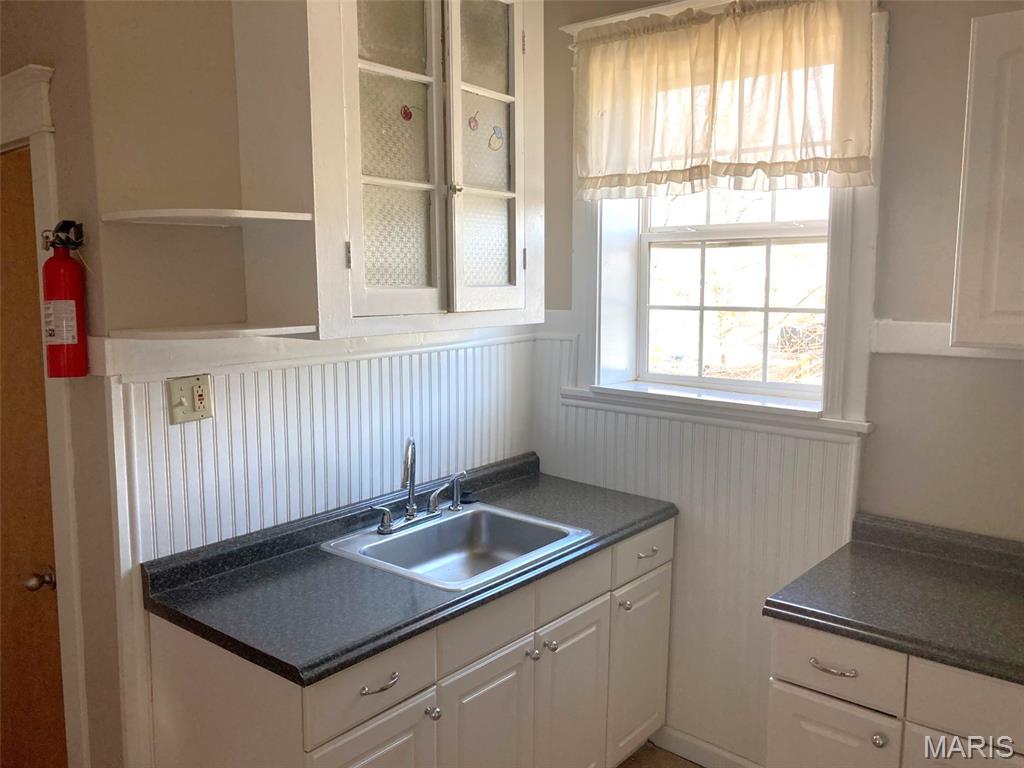 5504 Devonshire Avenue Property Photo 7