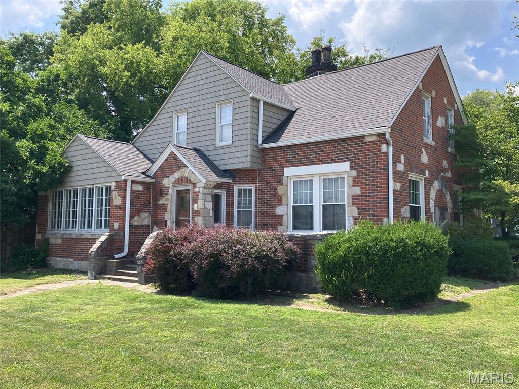 891 12th Street Property Photo 1