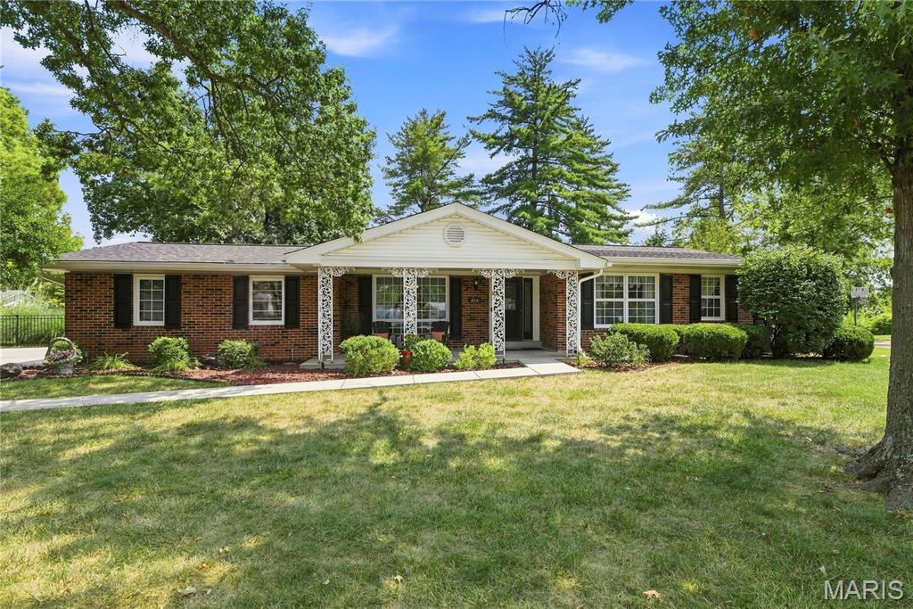 356 Elmcrest Drive Property Photo 1