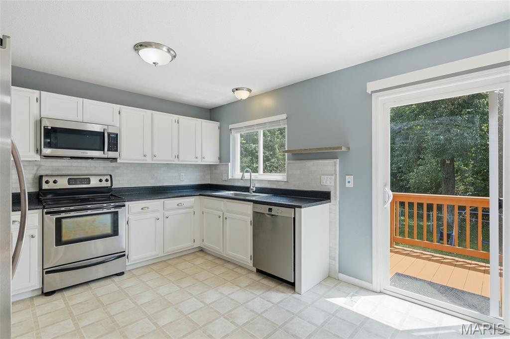 816 Ginger Wood Court Property Photo 5