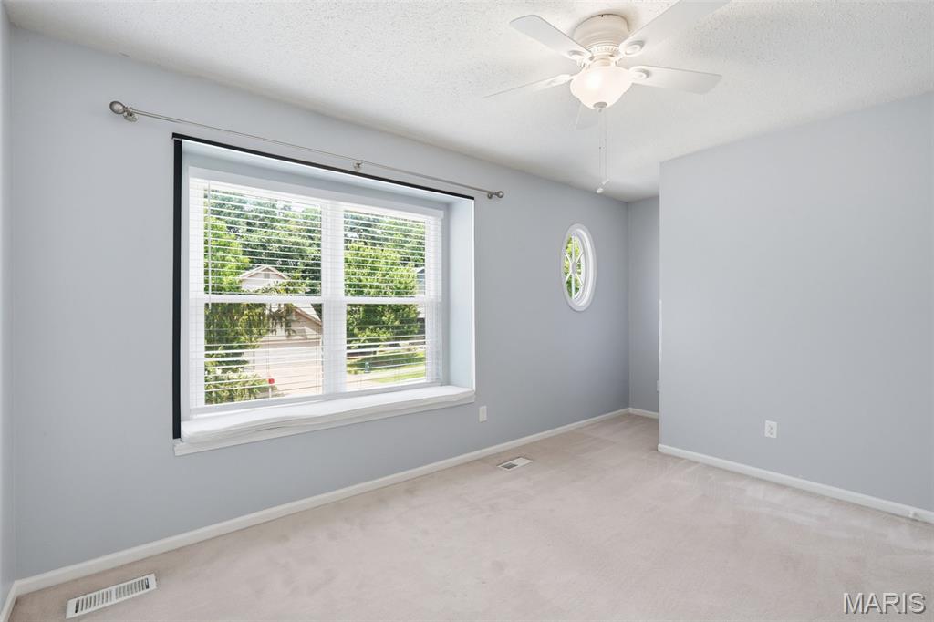 816 Ginger Wood Court Property Photo 12