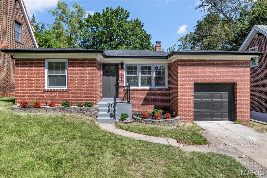 7425 Melrose Avenue Property Photo 1