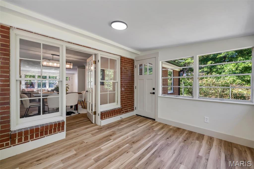 7425 Melrose Avenue Property Photo 13