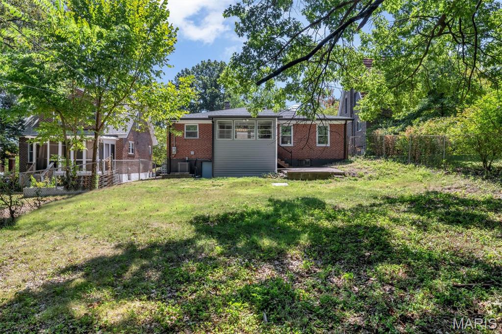 7425 Melrose Avenue Property Photo 40