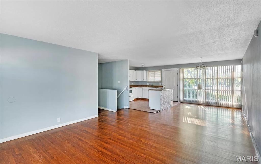 26050144 Property Photo 1