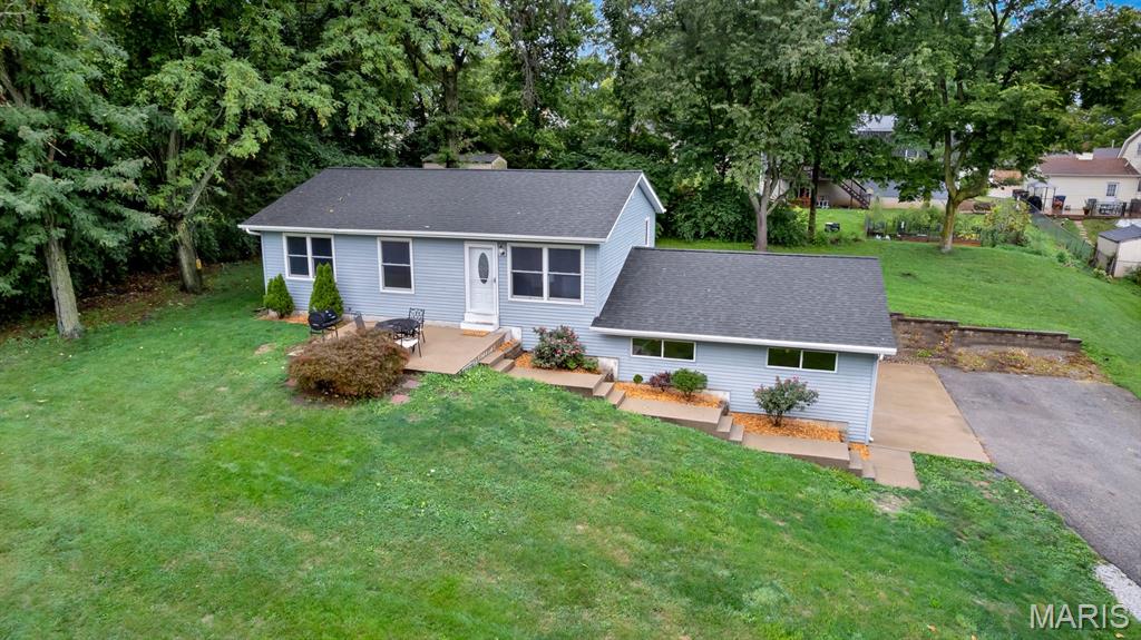 324 Westminster Drive Property Photo 1