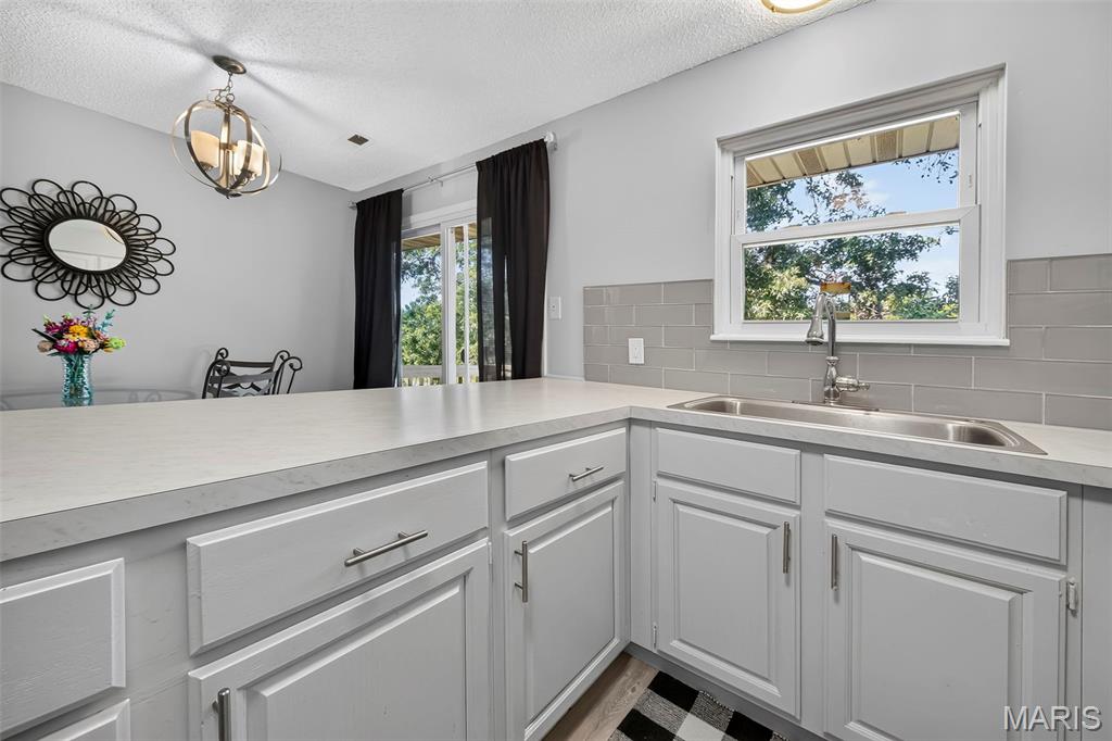 31 Delray E Property Photo 15