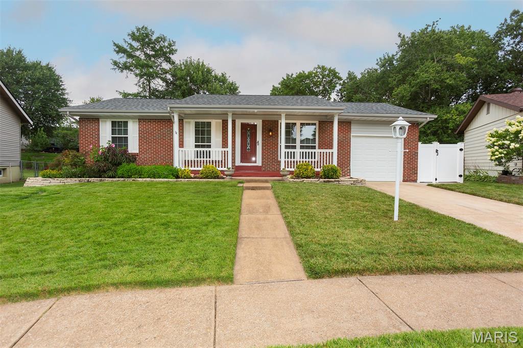 728 Stonesign Drive Property Photo 1