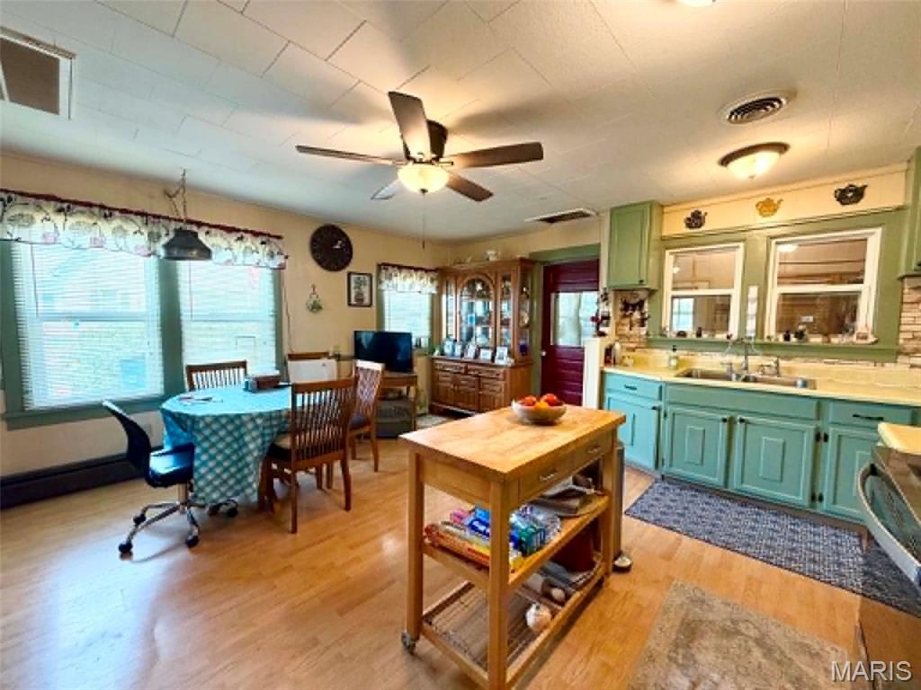 501 Washington Street Property Photo 4