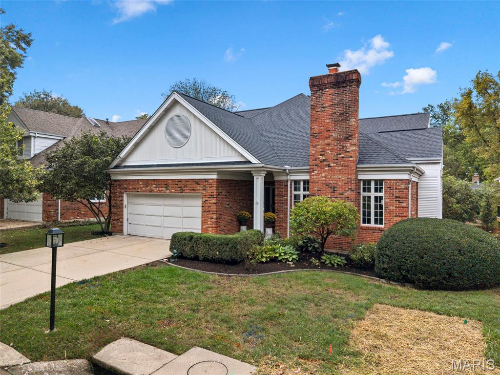 9017 Fair Oaks Crescent Court Property Photo 1