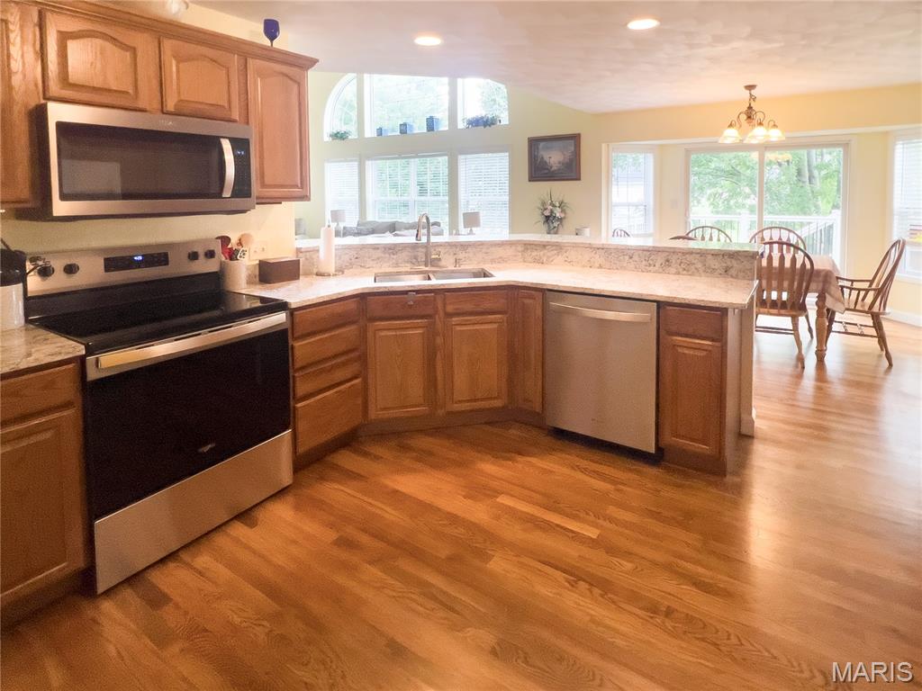 1524 Caleb Court Property Photo 14