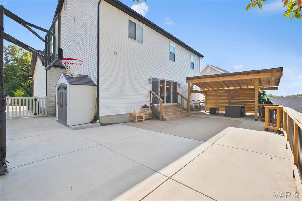 1409 Burrwyck Lane Property Photo 30