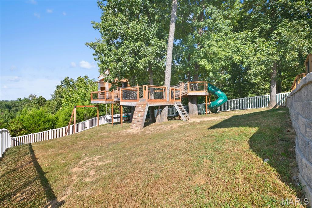 1409 Burrwyck Lane Property Photo 34